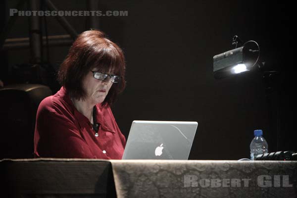 THROBBING GRISTLE - 2008-06-06 - PARIS - Espace Charlie Parker - Grande Halle - Christine Carol Newby [Cosey P-Orridge]